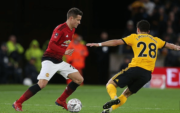 容易遭受批 容易遭受批